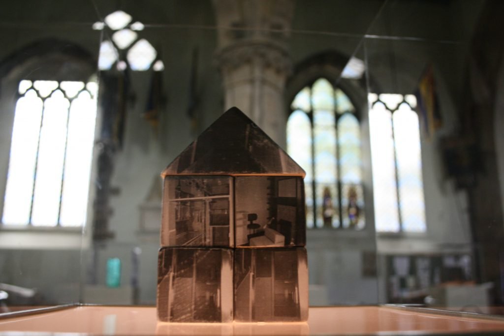 'weird love nil win', 2017